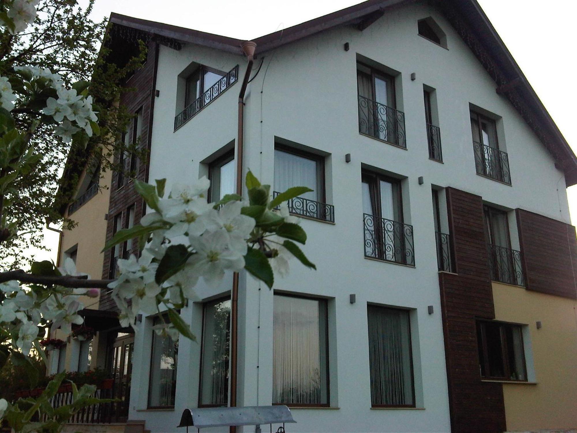 Stupina Hotel Braşov Eksteriør billede